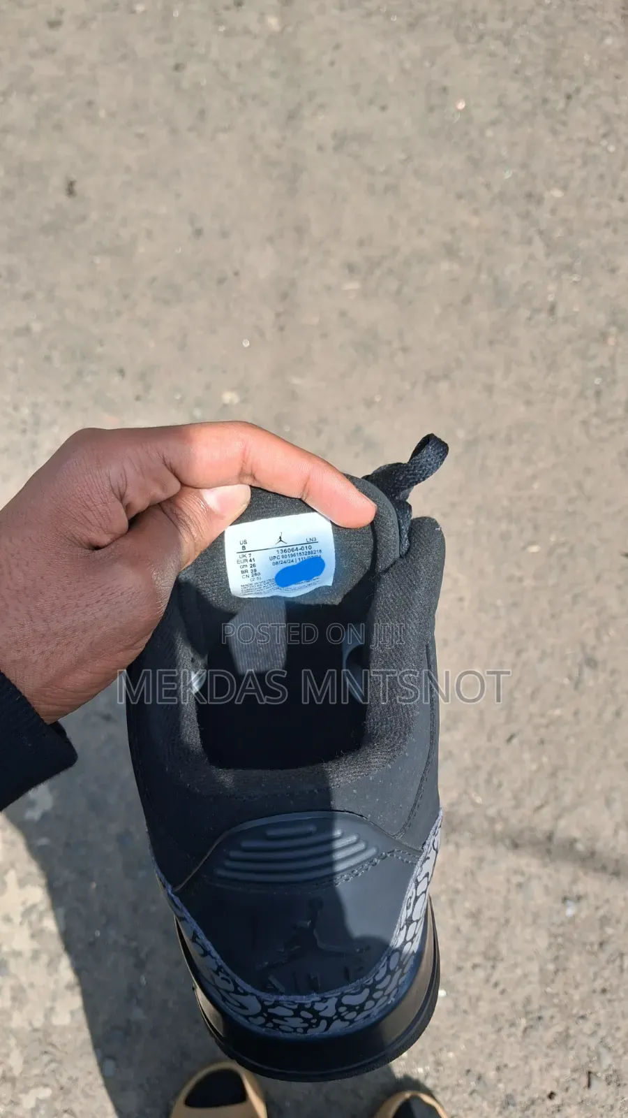 Clean Black Sneaker  Size 41