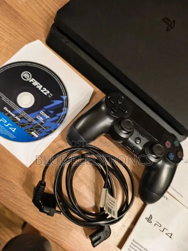 PlayStation 4 Slim