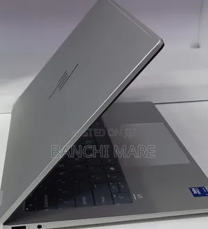 New Laptop HP OmniBook X Flip 14" 16GB Intel Core Ultra 7 SSD 1T