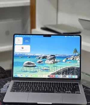 New Laptop Apple MacBook Air 2022 M2 8GB Apple M2 SSD 256GB
