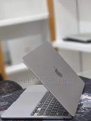 New Laptop Apple MacBook Air 2022 M2 8GB Apple M2 SSD 256GB