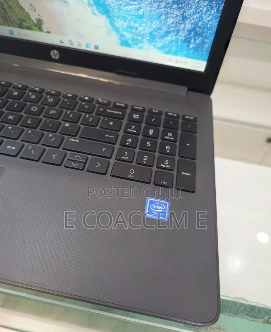 New Laptop HP 15 4GB Intel SSD 128GB