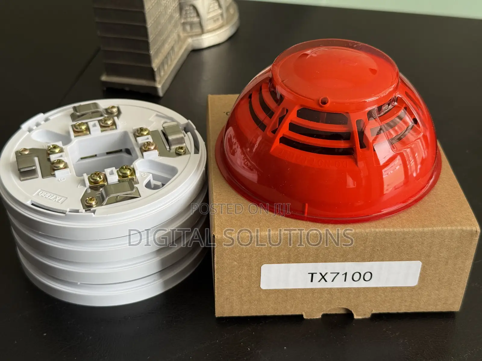 TNA TX7100 Intelligent Addressable Optical Smoke Detector