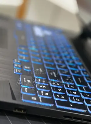 New Laptop Asus 16GB AMD Ryzen 7 SSD 512GB