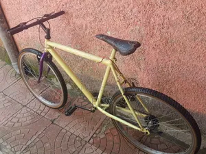Yellow Becycle