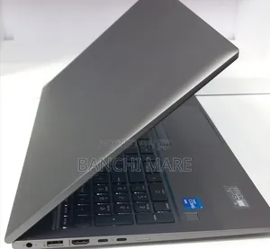 New Laptop HP ZBook Firefly G8 16GB Intel Core i7 SSD 512GB