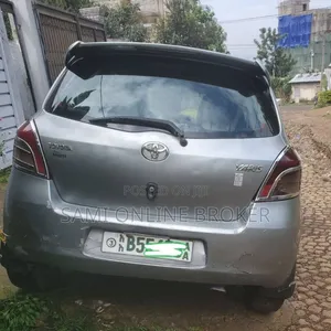Toyota Yaris 2007 Gray