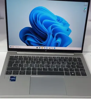 New Laptop HP EliteBook 830 G9 16GB Intel Core i5 SSD 512GB