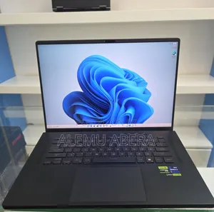 New Laptop Asus ROG Zephyrus G16 16GB Intel Core i9 SSD 1T