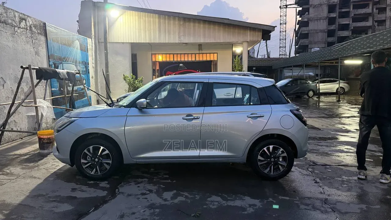 New Suzuki Swift 2025 Silver