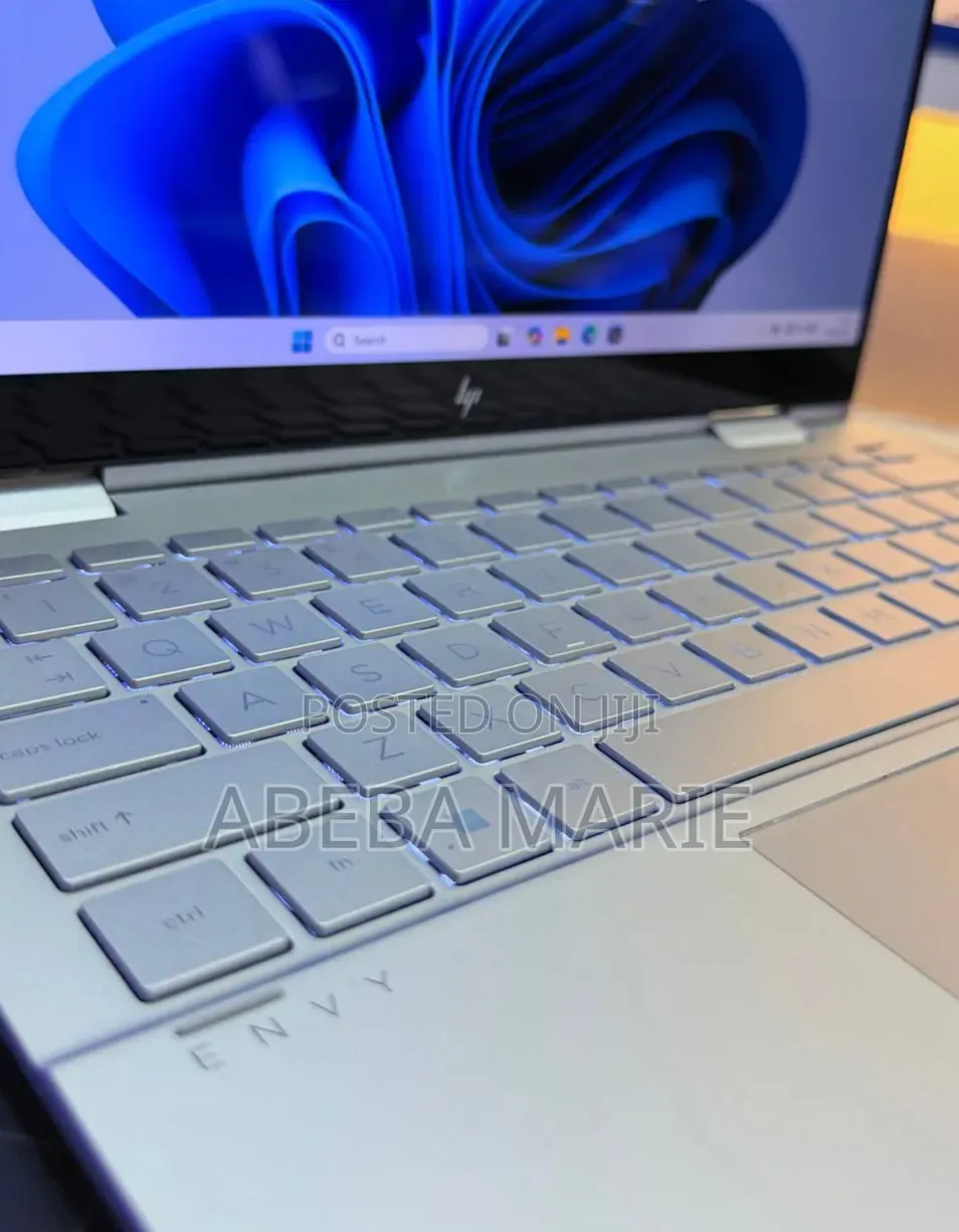 New Laptop HP Envy x360 16GB Intel Core i7 SSD 512GB