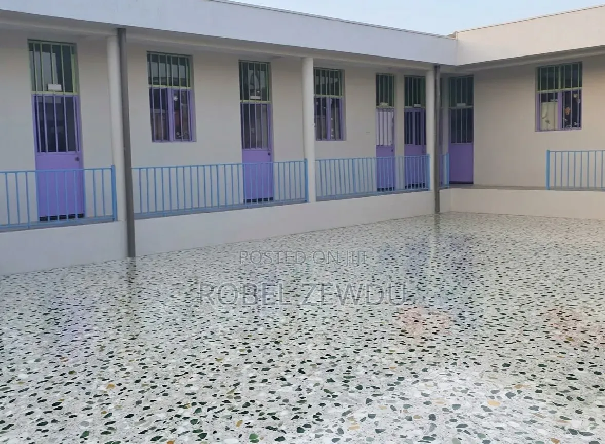 17bdrm House in Ayat 49, Bole for sale