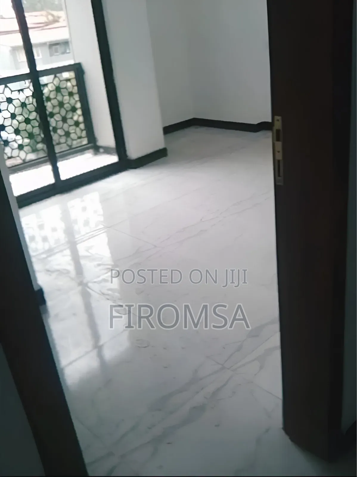 3bdrm Apartment in Nifas Silk-Lafto for sale
