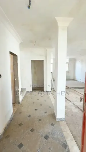 5bdrm House in Ccd  Compound, G+1, Oromia-Finfinne for sale