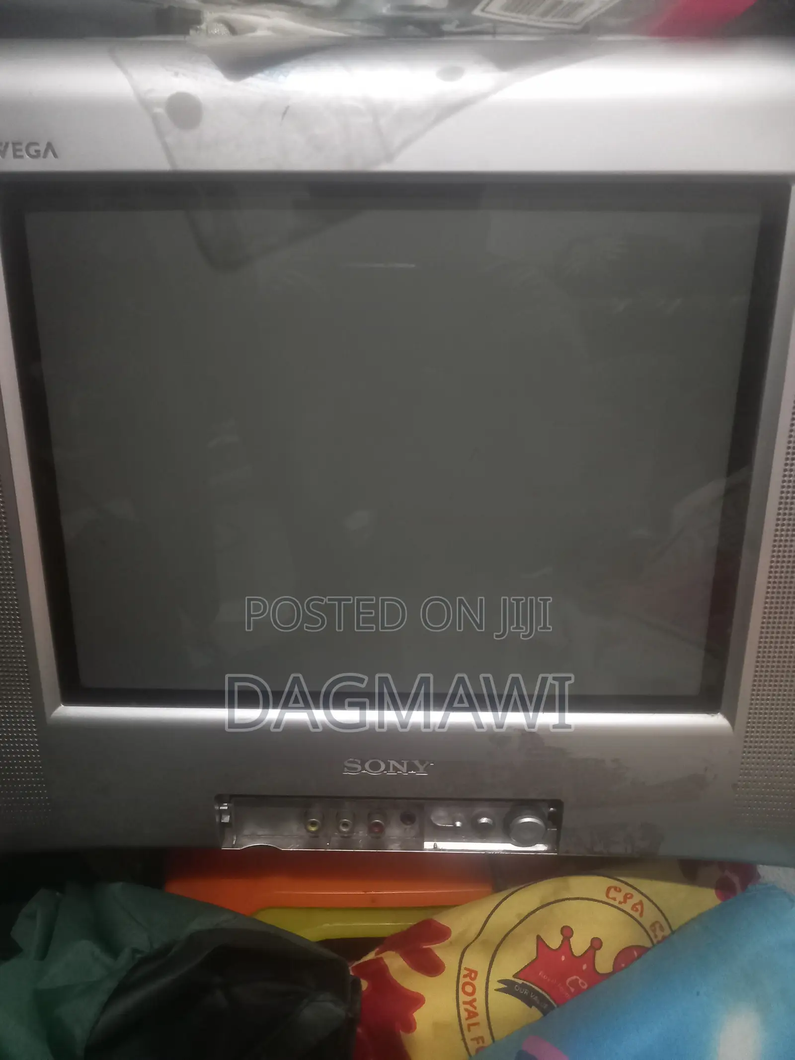Old 21 Inches Sony Television