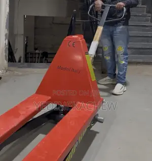 High-Lift Pallet Jack