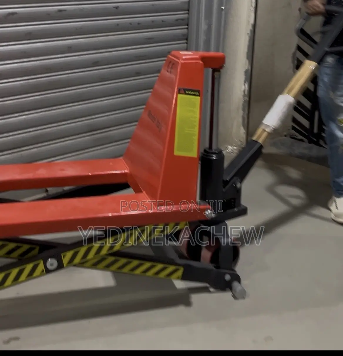 High-Lift Pallet Jack