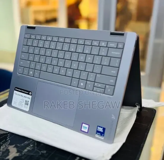 New Laptop HP OmniBook X Flip 14" 16GB Intel Core i7 SSD 1T