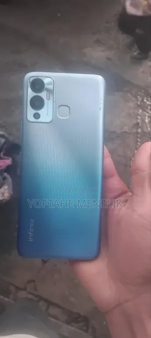 Infinix Hot 12 play 64 GB Blue
