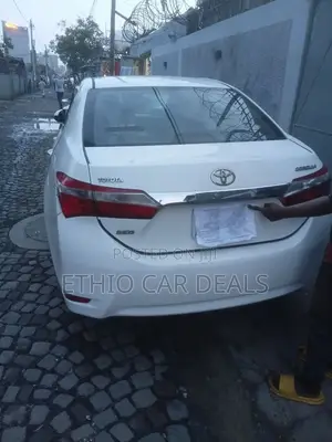 Toyota Corolla 2015 White