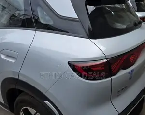 BYD Yuan Up 2025 Ivory