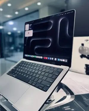 New Laptop Apple MacBook 16GB Intel Core i5 SSD 512GB