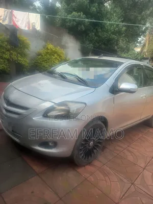 Toyota Yaris 2010