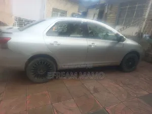 Toyota Yaris 2010