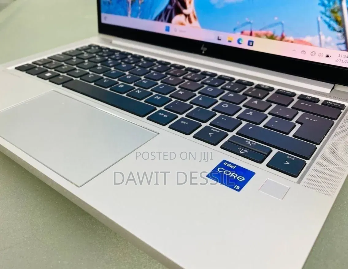 New Laptop HP EliteBook 840 G8 16GB Intel Core i5 SSD 512GB