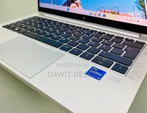 New Laptop HP EliteBook 840 G8 16GB Intel Core i5 SSD 512GB