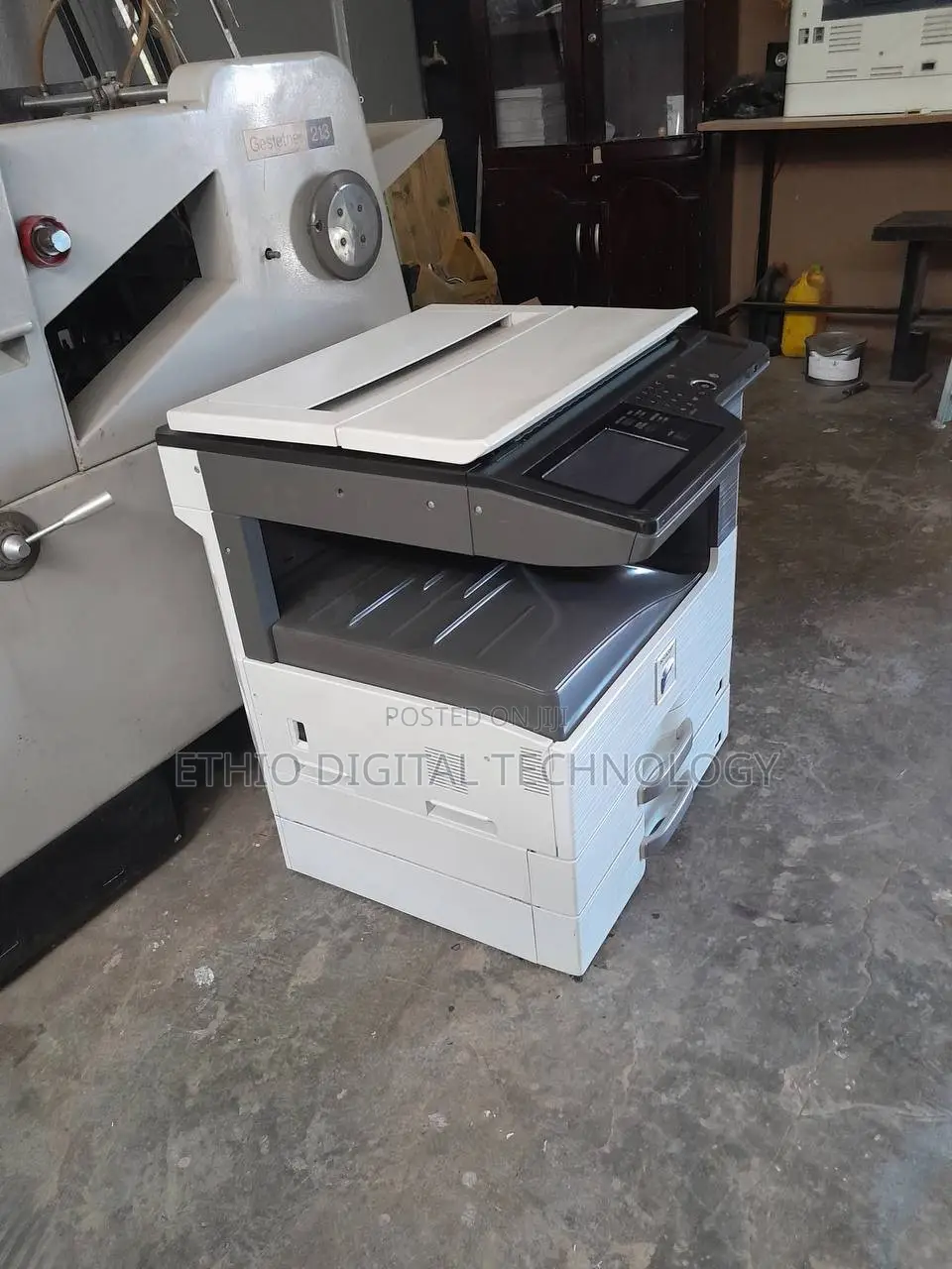 Sharp 354 Copy Machine