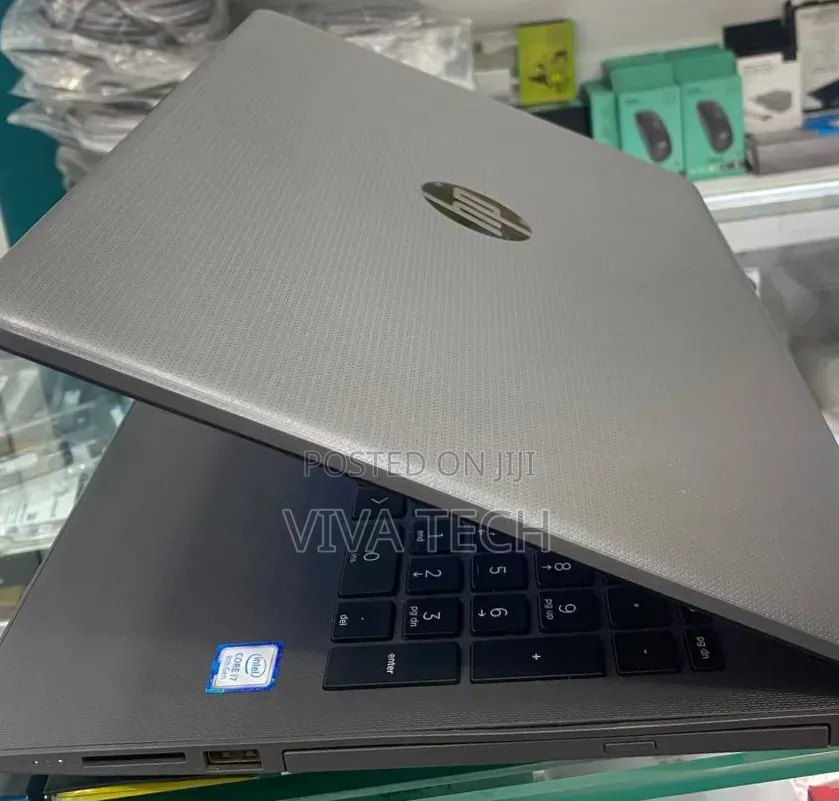 Laptop HP 250 G7 8GB Intel Core i5 SSD 1T