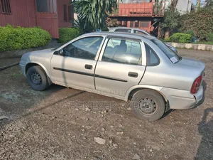 Opel Corsa 1.4 Twinport 2004 Gray