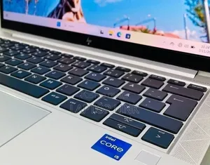 New Laptop HP EliteBook 830 G8 16GB Intel Core i5 SSD 512GB