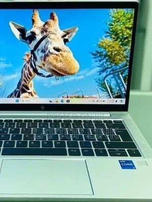 New Laptop HP EliteBook 830 G8 16GB Intel Core i5 SSD 512GB