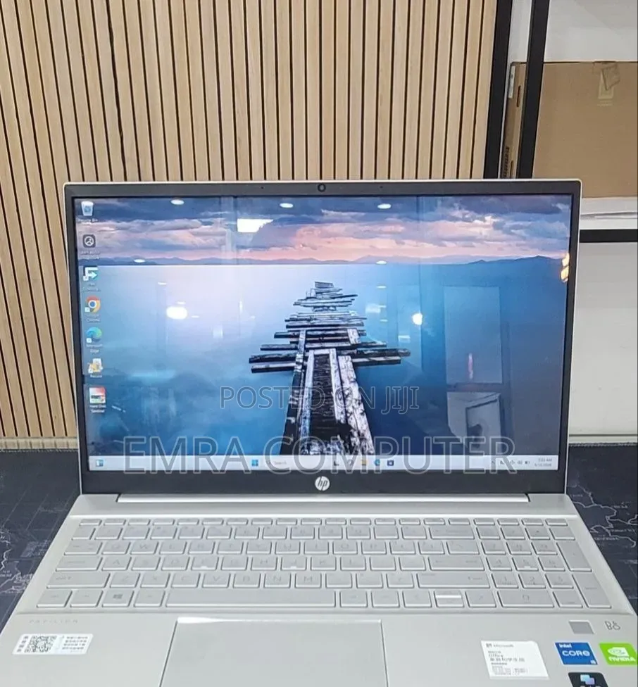 New Laptop HP 16GB Intel Core i5 SSD 512GB