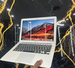 New Laptop Apple MacBook 16GB Intel Core i5 SSD 512GB