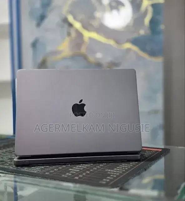 New Laptop Apple MacBook Pro 2021 M1 32GB Intel Core i7 SSD 512GB
