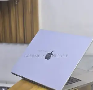New Laptop Apple MacBook Pro 2021 M1 32GB Intel Core i7 SSD 512GB