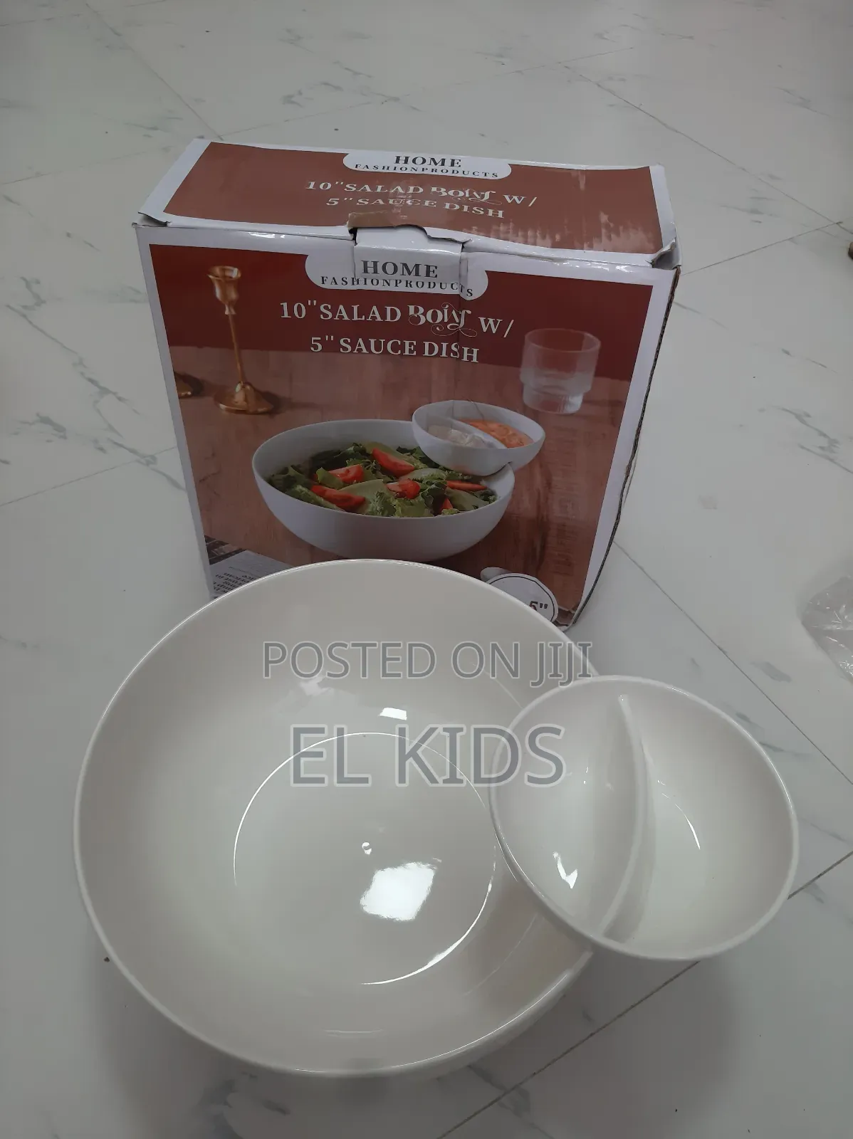 Salad Bowl With Sauce Dish