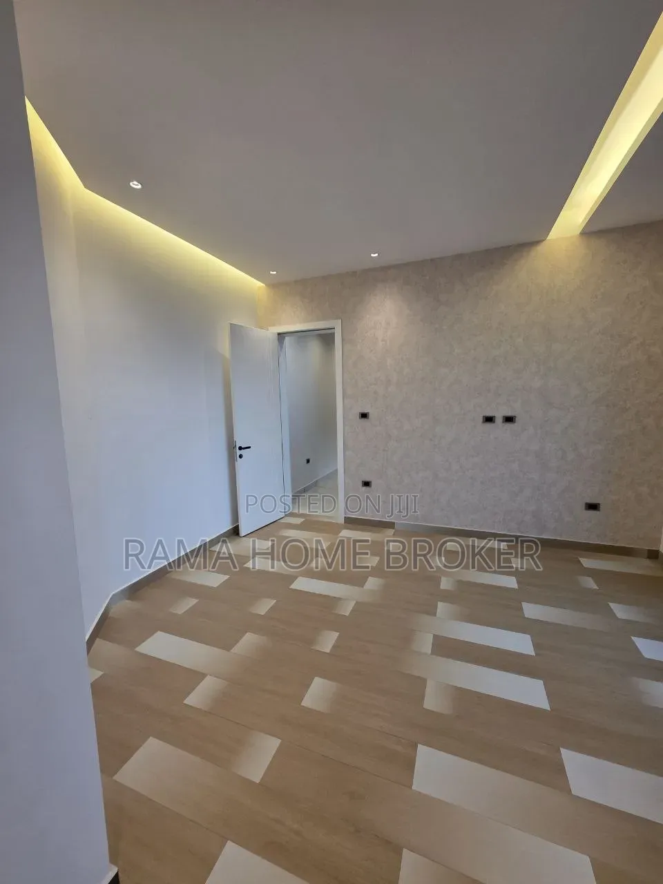 Furnished 7bdrm Villa in መሀል አያት ክብር ደመና አካባቢ, Yeka for sale