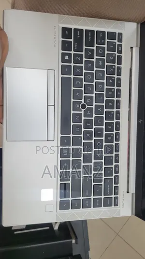 New Laptop HP EliteBook 830 G8 16GB Intel Core i5 SSD 512GB