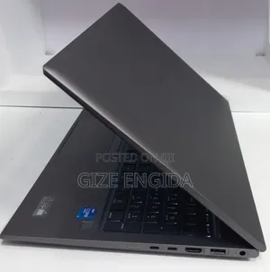 New Laptop HP ZBook Firefly G8 16GB Intel Core i7 SSD 512GB