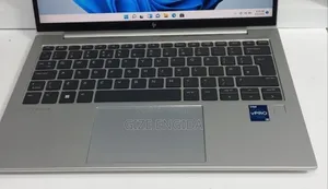 New Laptop HP EliteBook 830 G9 16GB Intel Core i5 SSD 512GB