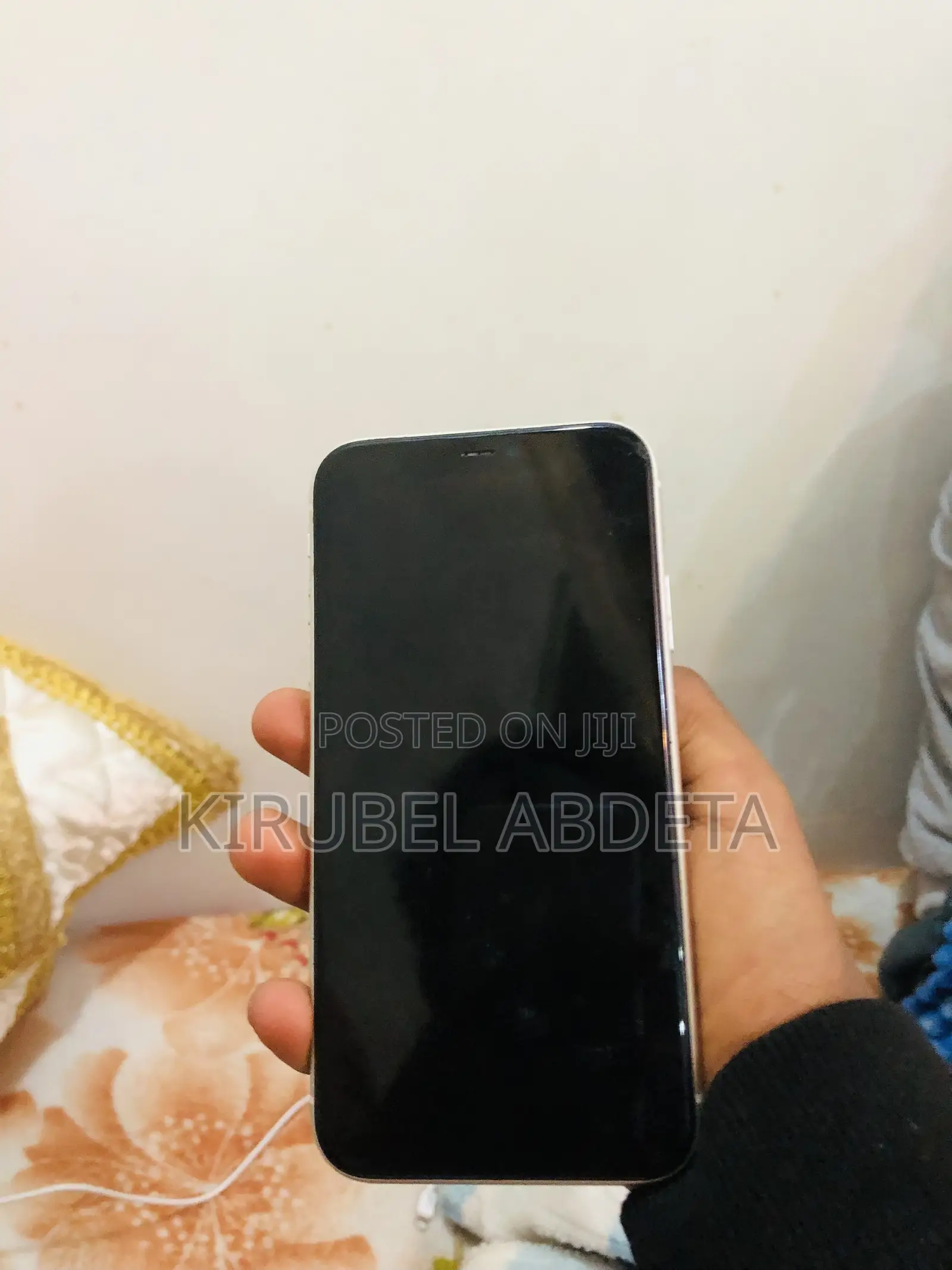 New Apple iPhone 11 128 GB White