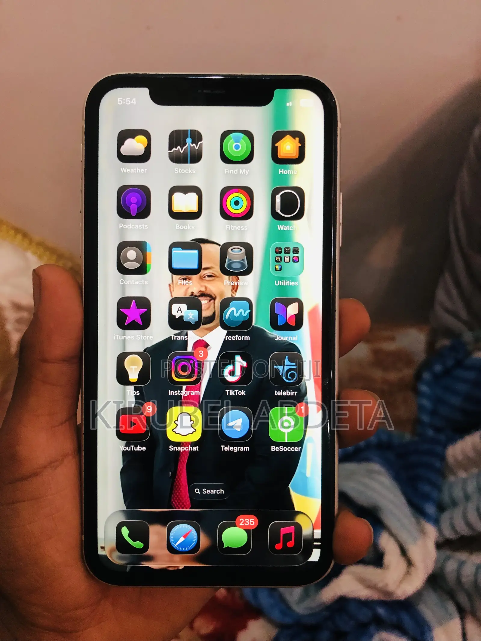 New Apple iPhone 11 128 GB White
