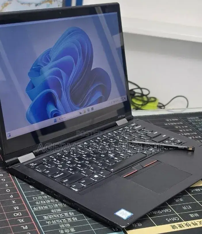 New Laptop Lenovo ThinkPad Yoga 16GB Intel Core i5 SSD 512GB