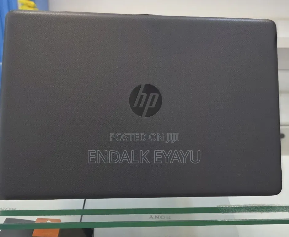 New Laptop HP 4GB Intel SSD 128GB