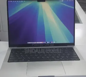 New Laptop Apple MacBook Pro 2024 M4 16GB Apple M4 Pro SSD 512GB