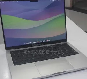 New Laptop Apple MacBook Pro 2024 M4 16GB Apple M4 Pro SSD 512GB